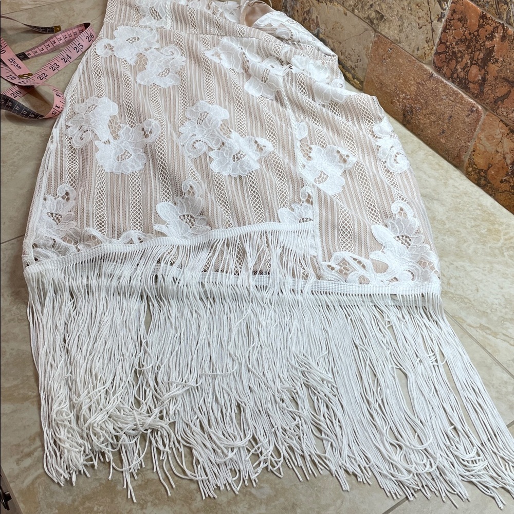 Lovers + Friends Dress Size M Lace Fringe Nude White Floral Mesh Spaghetti Vneck - Picture 5 of 13